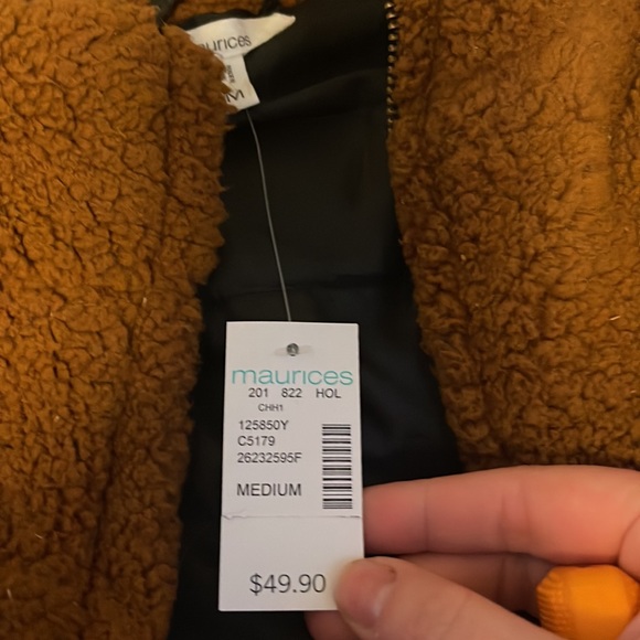 Maurices NWT Vest - Picture 2 of 4